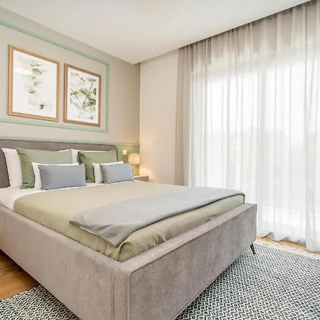 Διαμέρισμα Luxury And Comfort Next To The Historic Center #1954